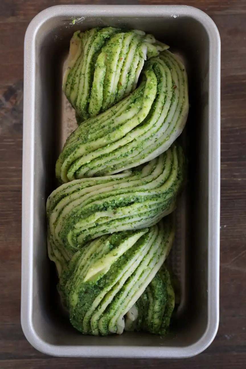 Pestolu Babka Ekmeği